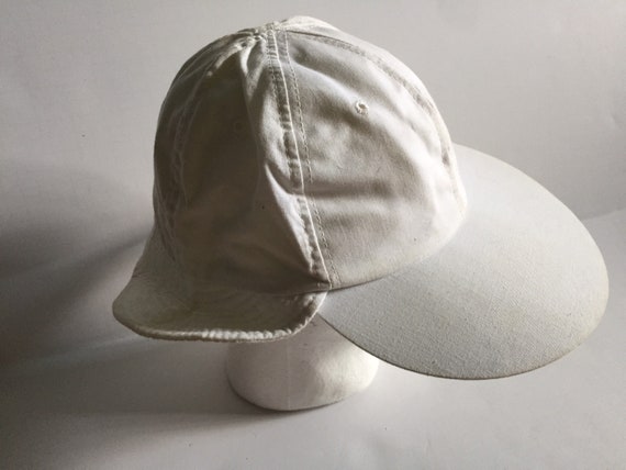 baseball cap with back flap