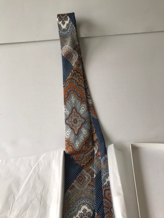 Vintage Oleg Cassini Tie Paisley Blues Orange Pat… - image 3