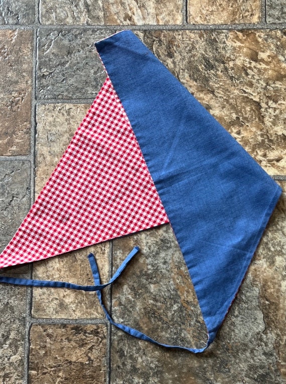 Vintage kerchief / triangle Gem