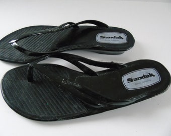 sandak flip flops