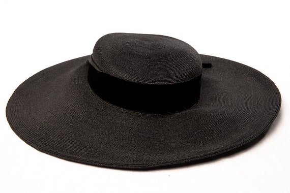 Vintage 1960's Women's Black Hat With Black Velve… - image 1