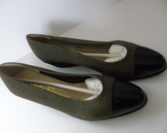 Vintage Shoes Salvatore Ferragamo Women's Black Patent Leather Gray Suede Made In Italy 6 C