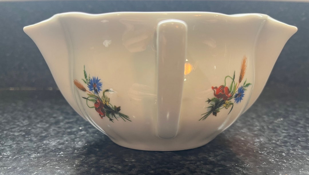 Vtg Pillivuyt Porcelain Floral Design 8 Oz Sauce or Gravy Boat With Fat