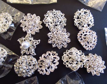 50 PCs DEFECTIVE Rhinestone Brooch Lot Silver Pin Button Embellishment Crystal Pearl Wedding Bouquet Brooch Bouquet New With Defects DIY