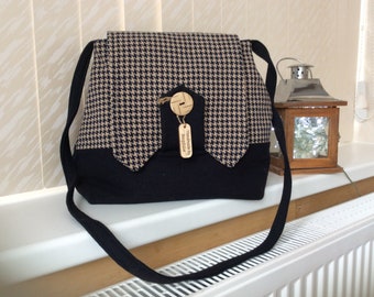 Vintage style Handbag
