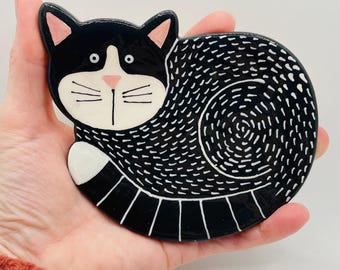 Ręcznie robiona ceramiczna mydelniczka w kształcie kota