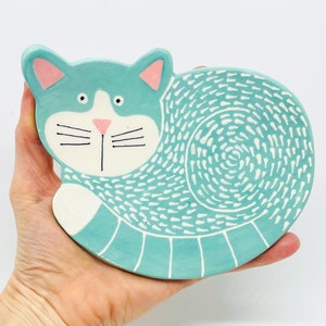 手作り陶器の猫型ボウル、陶器、手描きの猫型ボウル、猫型小物皿、猫型ペットボウル