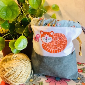 Knitting Project Bag, Handmade Drawstring Bag Hand Painted with a Cat, Project Bag, Sock Knitting Bag