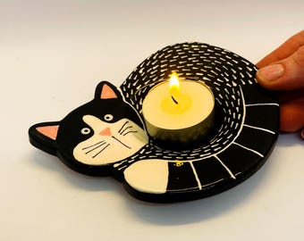 Handgjord keramisk värmeljushållare i form av en katt: Gåva till kattälskare