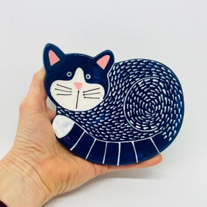 Handmade Ceramic Cat Shaped Bowl, Ceramics and Pottery, Hand Painted Cat Bowl, Cat Shaped Trinket Dish, Cat Shaped Pet Bowl Dark Blue