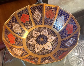 Caverswall Fine Bone China Romany Center Bowl 10.25" Diameter