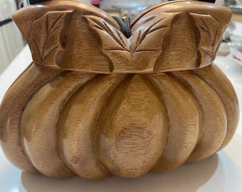 TIMMY WOODS ウッドバッグ バレルシェイプ 木製 保存袋 カード付 Babylon Gardens Handbag By Timmy Woods: Olive & Cocoa