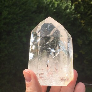 Polierter Lemurian Bergkristall - 8 cm, 308 g - Hochwertig