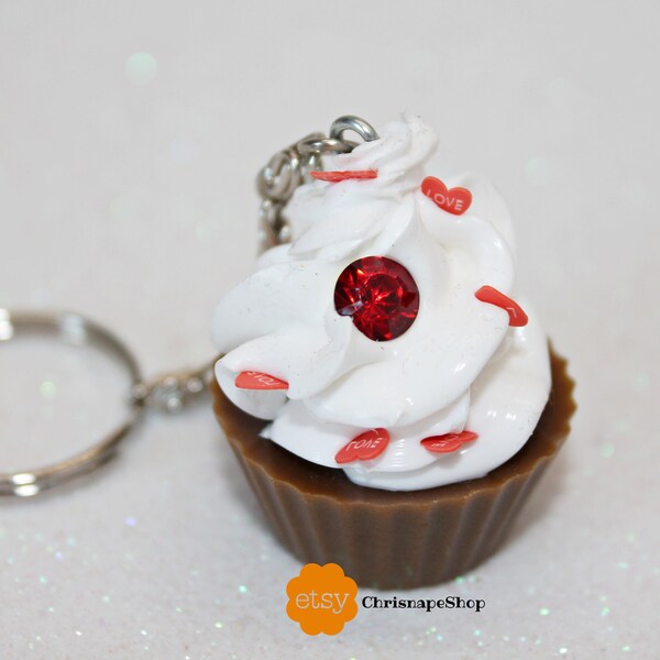 Porte-clés en résine et silicone {cupcake}