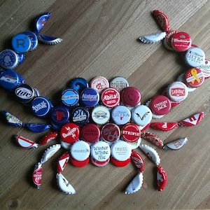American Flag Beer Bottle Cap Red White & Blue Crab