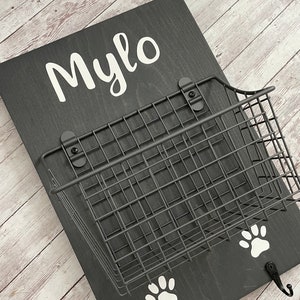 Vertical Dog Leash Hook and Basket Sign Combo | Custom Dog Name sign with attached basket and leash hooks | Pet Leash Organizer