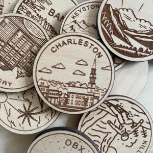 Jeton ou aimant de voyage de Charleston | Jetons de collection pour l'état, la ville, le monument, les parcs nationaux ou le pays du bois | Jeton de suivi de voyage