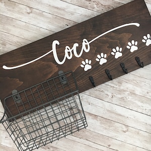 Personalized Dog Hook and Basket Organizer Combo | Custom Dog Name sign with a basket and leash hooks | Pet Leash Organizer | New Pet Gift