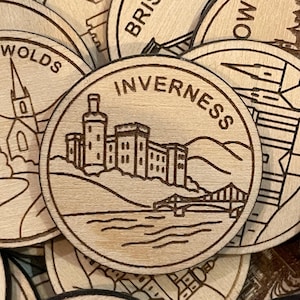 Jeton ou aimant de voyage d'Inverness Ecosse | Jetons de collection pour l'état, la ville, le monument, les parcs nationaux ou le pays du bois | Jeton de suivi de voyage