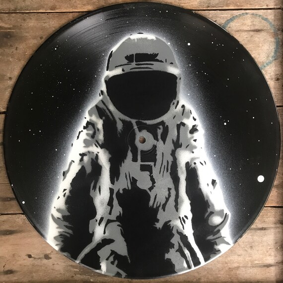 wallpapers Spray Paint Astronaut Stencil etsy