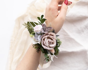 Wedding wrist corsage, Bridal flower corsage, Boho wrist corsage, Wrist corsage for prom, Blush wrist corsage, Satin flower wrist corsage