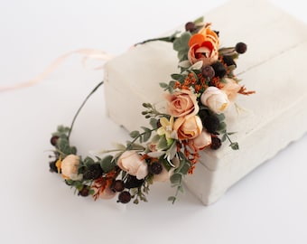 bridesmaid headdresses fresh flowers