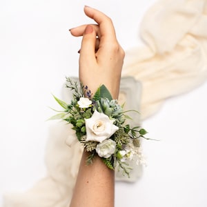 Bridesmaid wrist corsage, Prom wrist corsage, Bridal flower corsage, White wrist corsage, Rustic flower corsage, Greenery wrist corsage