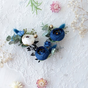 Navy blue hair pin, Blue floral hairpiece, Wedding hair pins, Bridesmaid hair pins, Bridal clip, Flower rustic headpiece,  Boho hair clips