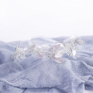 Winter headpiece, Silver headpiece, Silver leaf crown, Wedding winter tiara, Christmas accessory, Hair accessories, Christmas photo prop