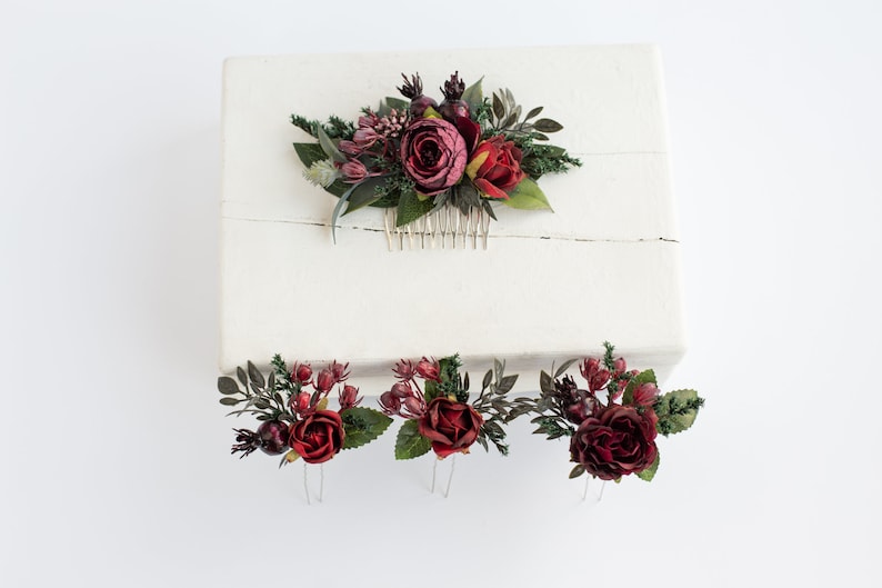 Burgundy floral comb Bridesmaid headpiece Boho flower comb Wedding accessories set Flower comb Burgundy floral clip Floral hair pins