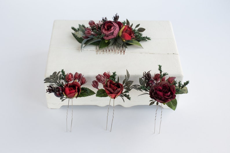 Burgundy floral comb Bridesmaid headpiece Boho flower comb Wedding accessories set Flower comb Burgundy floral clip Floral hair pins