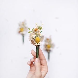 Boutonniere for men, Ivory boutonniere, Wedding floral boutonniere, Dried flower boutonniere, Groom floral buttonhole, Rustic boutonniere