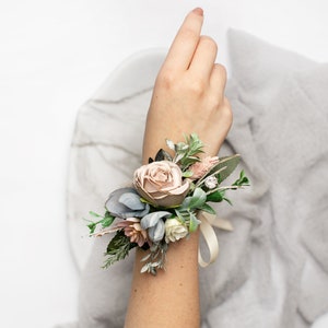 Flower wrist corsage, Corsage and boutonniere set, Wrist corsage, Bridal wrist corsage, Rustic accessory set, Boutonniere for man, Bouquet