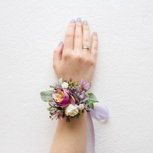 Violet wrist corsage, Artificial flowers, Wedding accessories, Lilac wedding corsage, Flower bracelet, Wedding corsage, Wrist bracelet