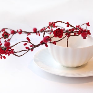 Christmas floral crown, Winter flower crown, Holly headpiece, Gift for Christmas, Winter wedding, Red berries headpiece, Baby flower crown