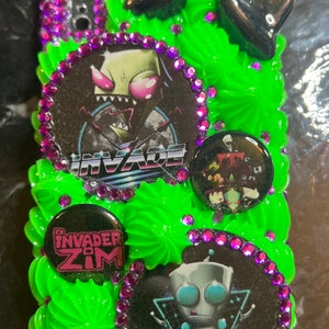 Beautiful Purple and Acid Green Decoden Alien ZIM iPhone XR Case