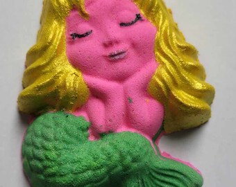 Mermaid Bath Bomb | Bath Bombs | Self-care | Vegan | Handmade | Cruelty Free