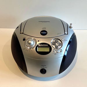 Retro-Boombox | Grundig RCD 1420 MP3-Player, CD-Radio, Silber & Schwarz