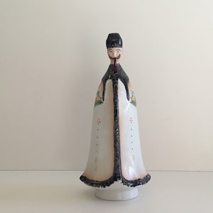 Vintage Aquincum Porcelain Figurine (1960s)