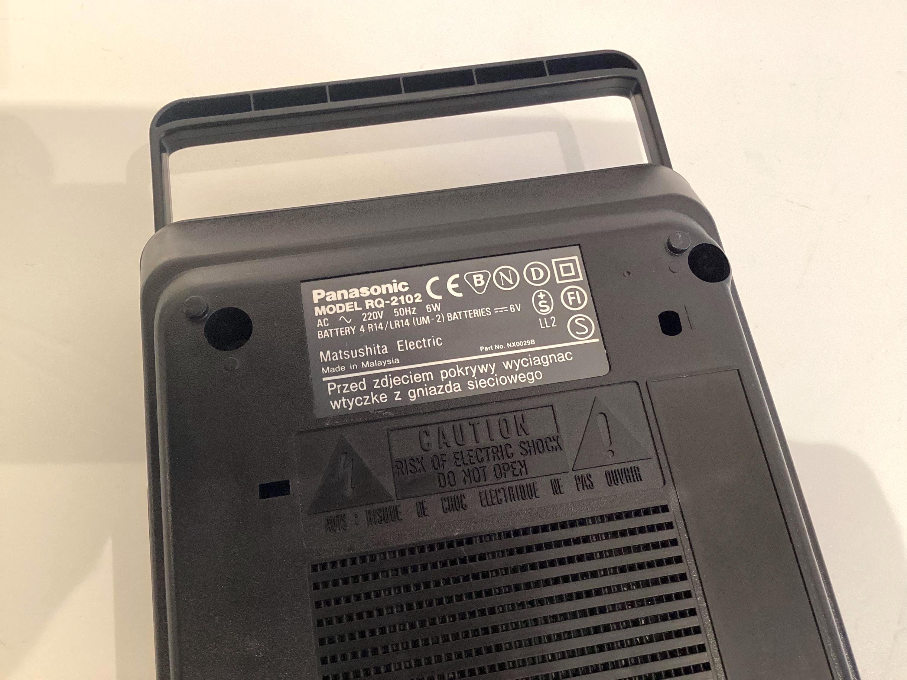 Vintage Cassette Recorder Panasonic RQ-2102 (1990s), Slim Line
