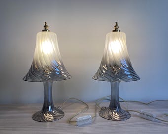Vintage Murano-Lampen | Venezianisches Glaspaar aus den 1980er Jahren, sanft rauchiges Licht, italienische Beleuchtung