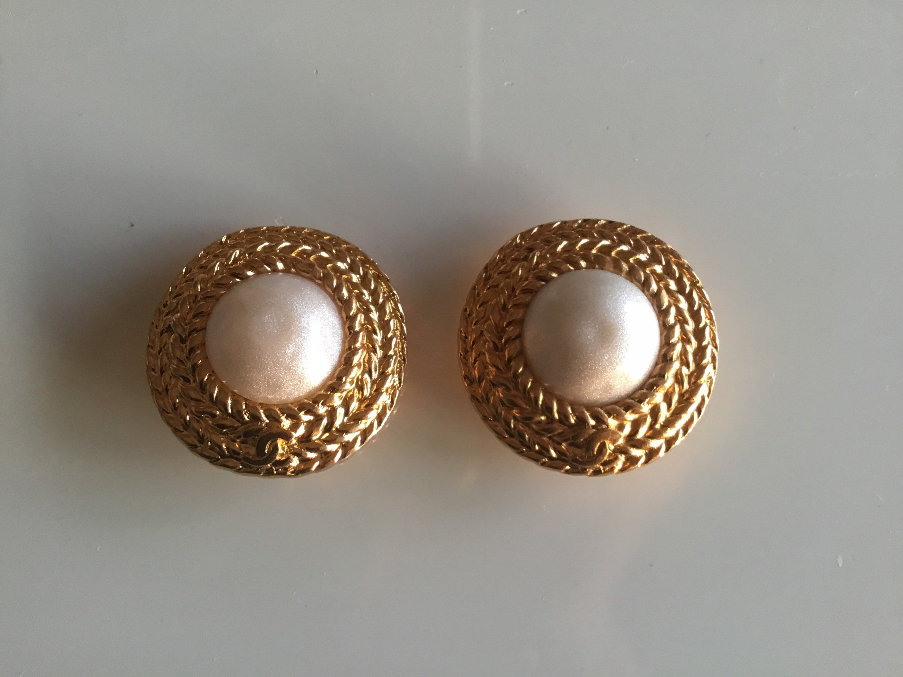 authentic chanel pearl drop earrings vintage