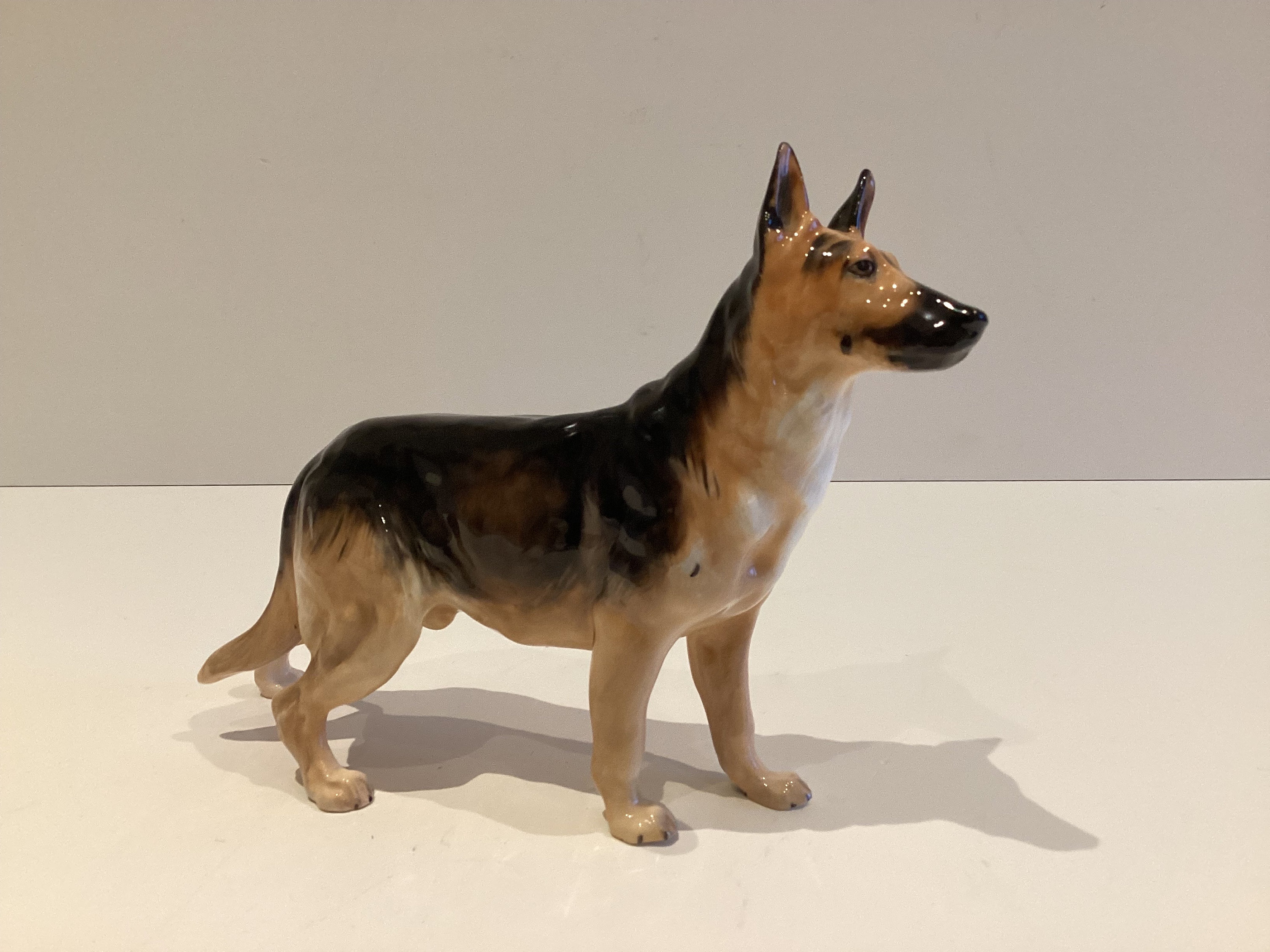 ゲーベル シェパード 大きな陶器 アンティーク