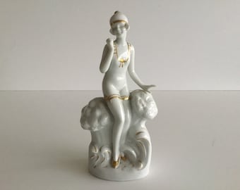 Vintageporslin | Tysk figurin från 1930-talet i vitt och guld, numrerad 1293, samlarobjekt