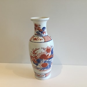 Chinese Hand- Painted Porcelain Vase With Rooster And Floral Decorations (1920s)