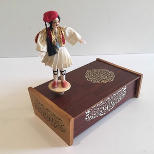 Raro carillon per sigarette (anni '50) melodia orientale con ballerina