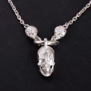 Men&#39;s Silver Skull Necklace, Mens Gothic Skull Pendant, 925 Silver Anchor Chain, Handmade Punk Necklace in Sterling Silver, Jewelry for Men