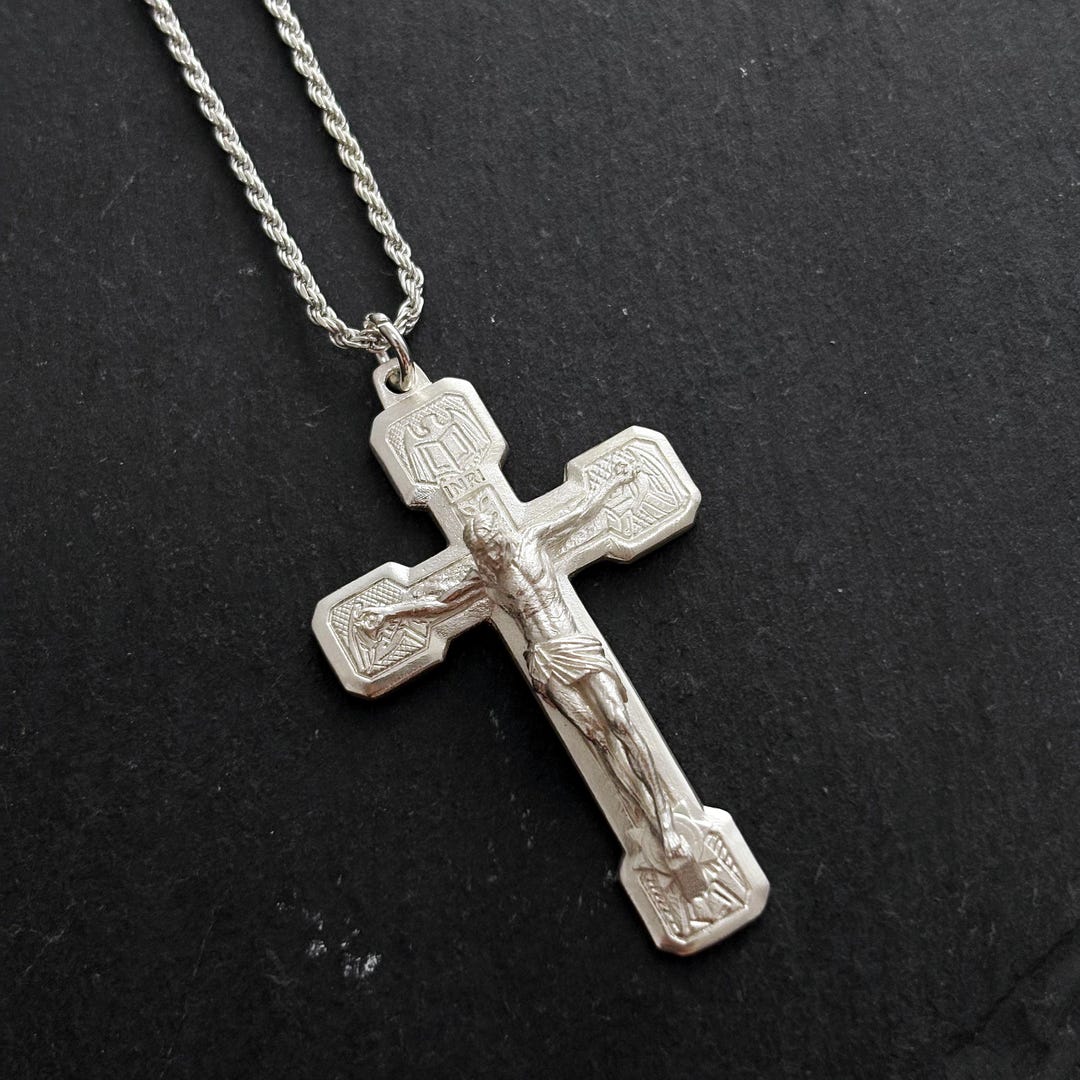 925 Sterling Silver Classic Crucifix Pendant Necklace Custom Engraving ...