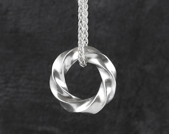 Sterling Silver Mobius Rings Pendant Necklace Mobius Circle Neckalce Unisex Minimalist Jewelry 2mm