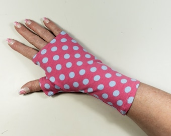 high-quality wrist warmer gloves jersey pink with light blue giant dots